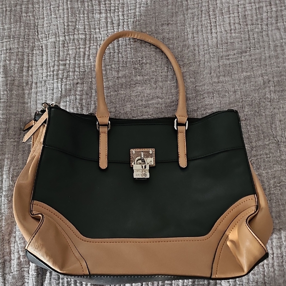 Guess Paradise Carryall Tote